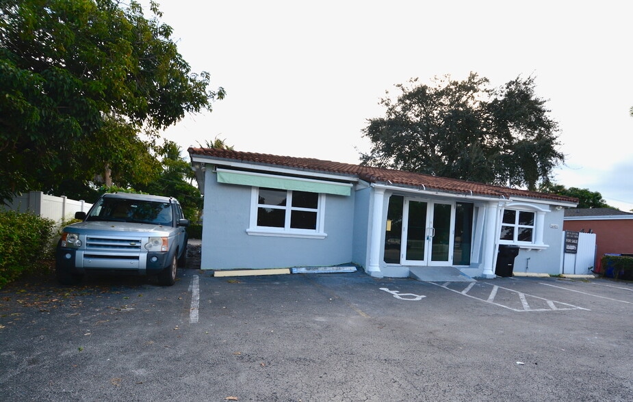 Primary Photo Of 16921 NE 6th Ave, North Miami Beach Office For Sale