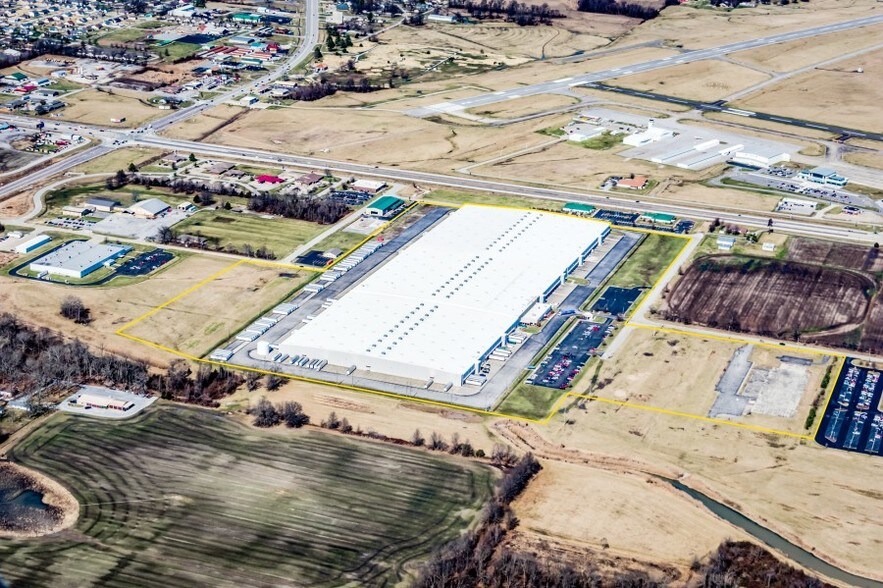 More Photos Of 1100 Glenn Clarida Dr, Marion Distribution For Lease