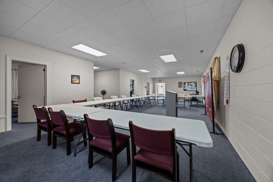 More Photos Of 4334 W Pine St, Farmville Religious Facility For Sale