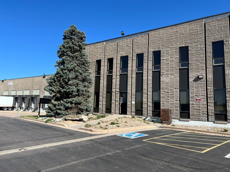 More Photos Of 13331-13333 E 37th Ave, Denver Warehouse For Lease