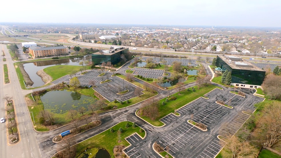 More Photos Of 3800 N Wilke Rd, Arlington Heights Office For Sale