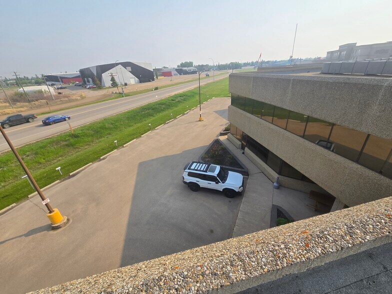 More Photos Of 5201 44 St, Bonnyville Industrial For Sale