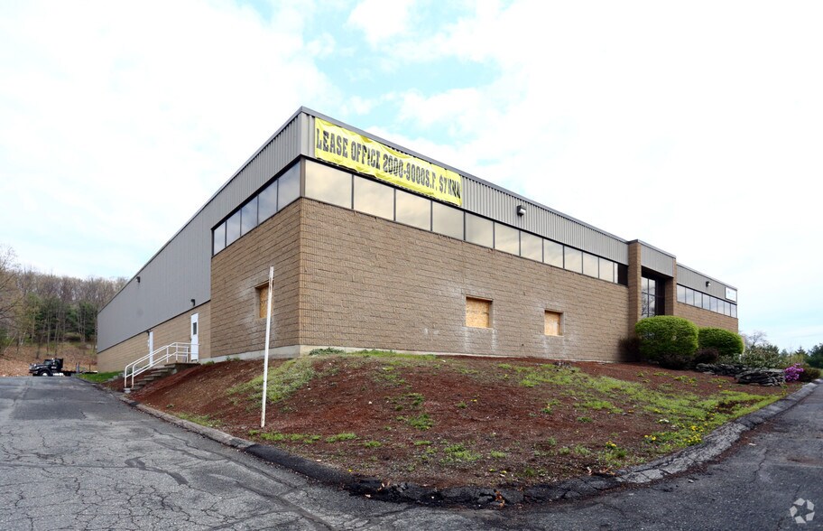 Primary Photo Of 249 Cedar Hill St, Marlborough Office For Lease