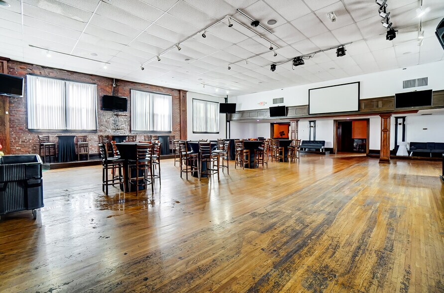 More Photos Of 126 W High St, Springfield Lodge Meeting Hall For Sale