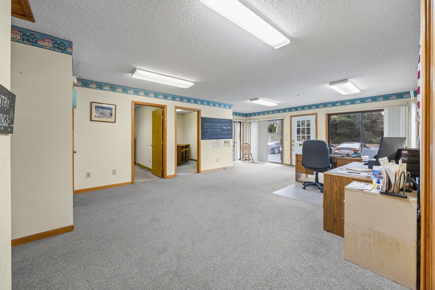 More Photos Of 710 US Highway 52 Highway N, Albemarle Office For Sale