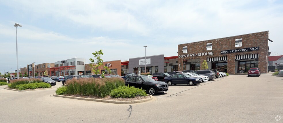 More Photos Of 11500 W Burleigh St, Wauwatosa Storefront For Lease