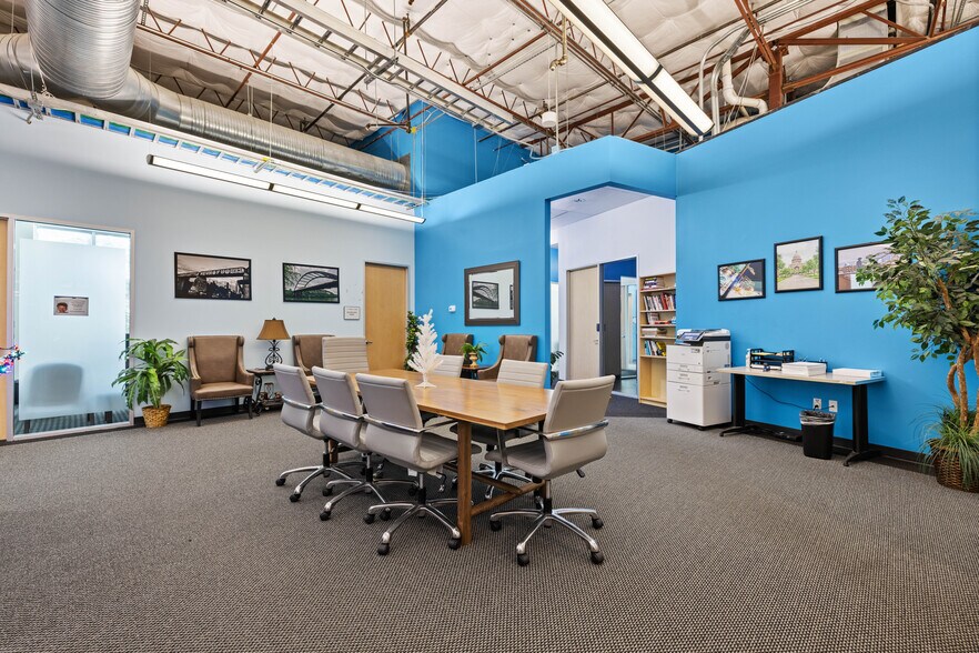 More Photos Of 9300 United Dr, Austin Unknown For Lease