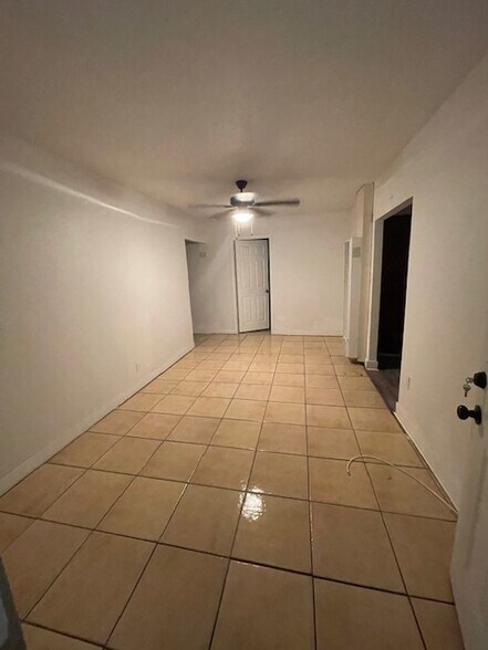 More Photos Of 830 Pennsylvania Ave, Beaumont Apartments For Sale