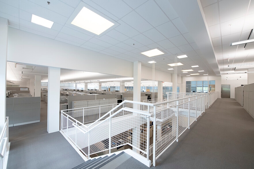 More Photos Of 6801 Brecksville Rd, Independence Research And Development For Lease