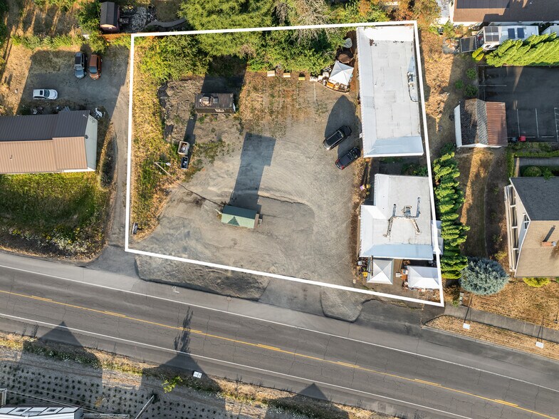 More Photos Of 21028 Highway 99E NE, Aurora Storefront Retail Office For Sale