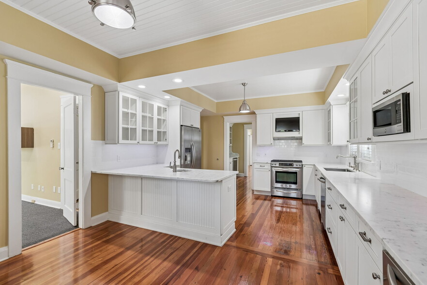 More Photos Of 1505 S Howard Ave, Tampa Office Residential For Lease