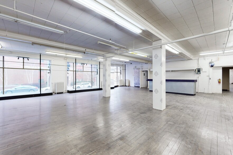 More Photos Of 10-14 Mccaul St, Toronto Office For Sale