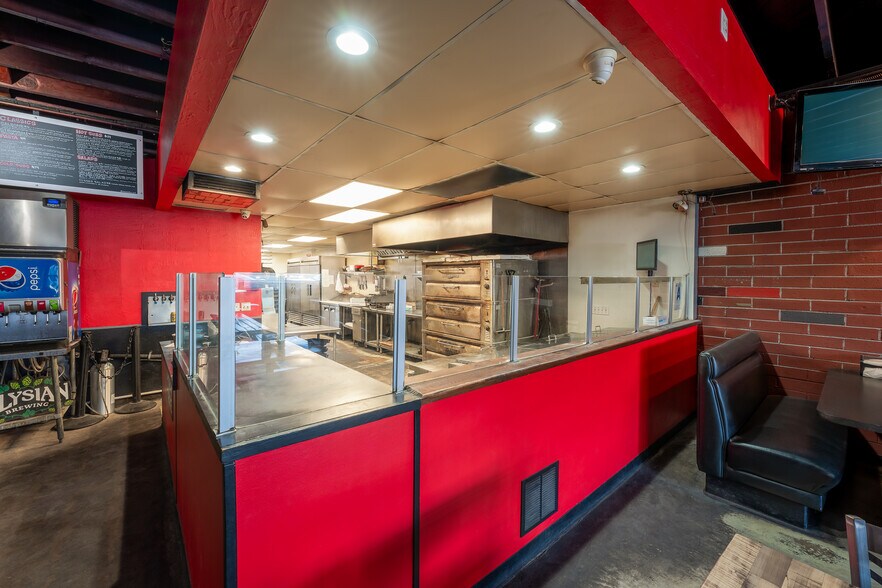 More Photos Of 1459 Garnet Ave, San Diego Restaurant For Lease