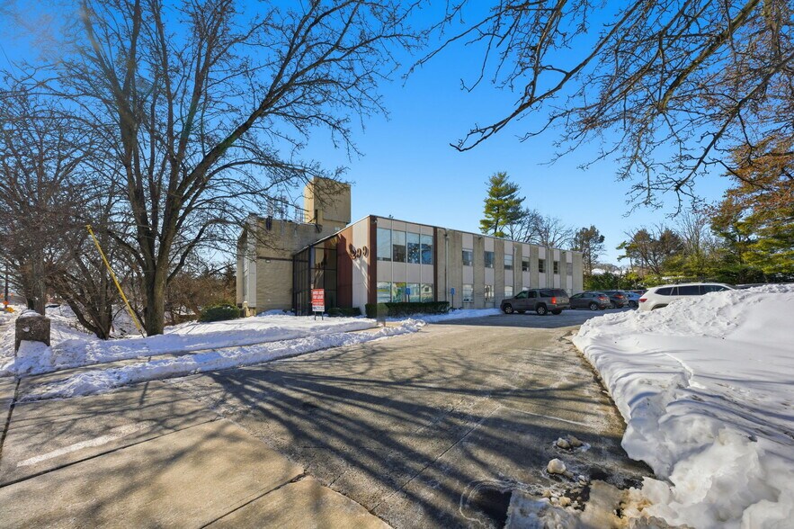 More Photos Of 299 Forest Ave, Paramus Office For Sale