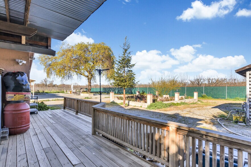 More Photos Of 9503 Barber Rd, Galt Land For Sale