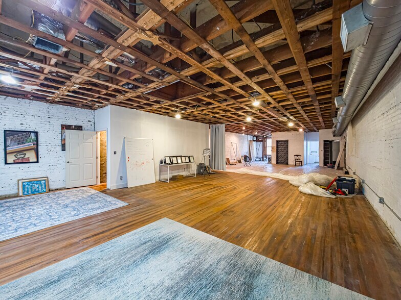 More Photos Of 134 N Patterson St, Valdosta Storefront Retail Office For Sale