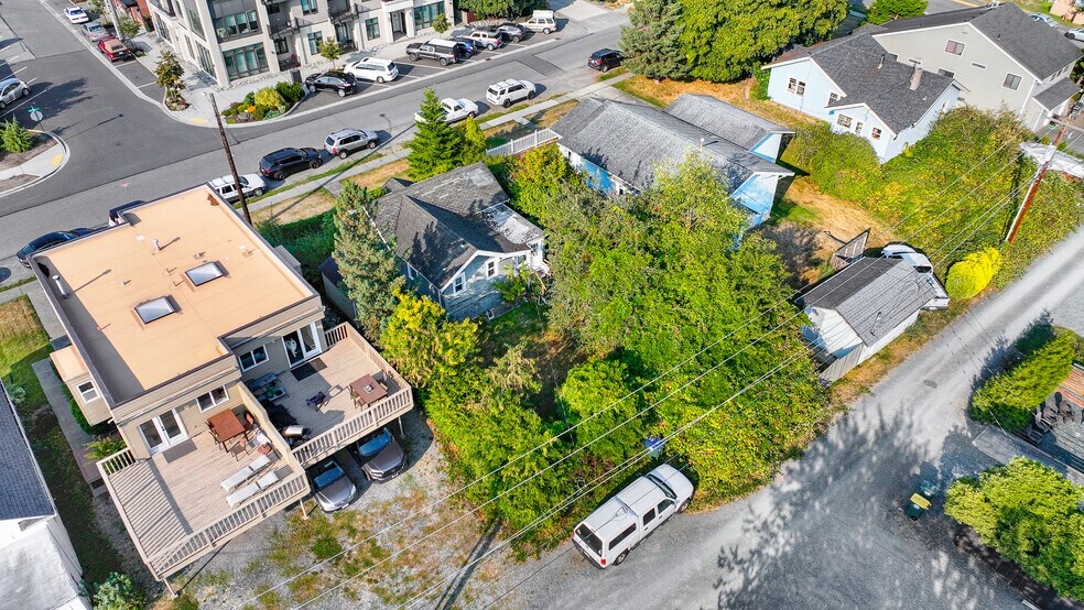More Photos Of 1302 Larrabee Ave, Bellingham Multifamily For Sale