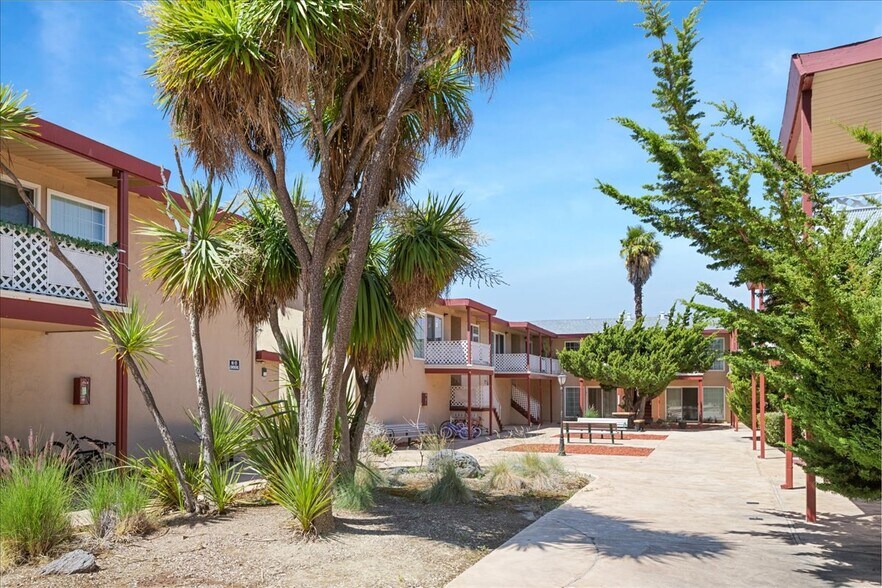 More Photos Of 1075-1085 Saratoga Ave, San Jose Apartments For Sale