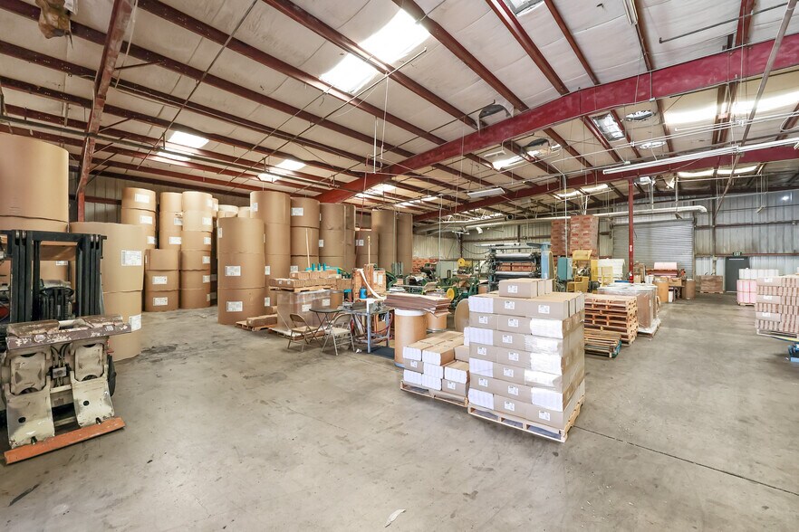 More Photos Of 1087 E 9th St, San Bernardino Warehouse For Lease