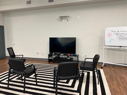 More Photos Of 8218 Casa Verde Rd, Laredo Office For Sale