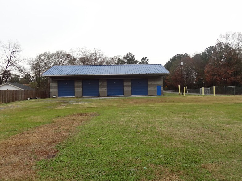 Primary Photo Of 7303 Hawkinsville Rd, Macon-Bibb Warehouse For Sale