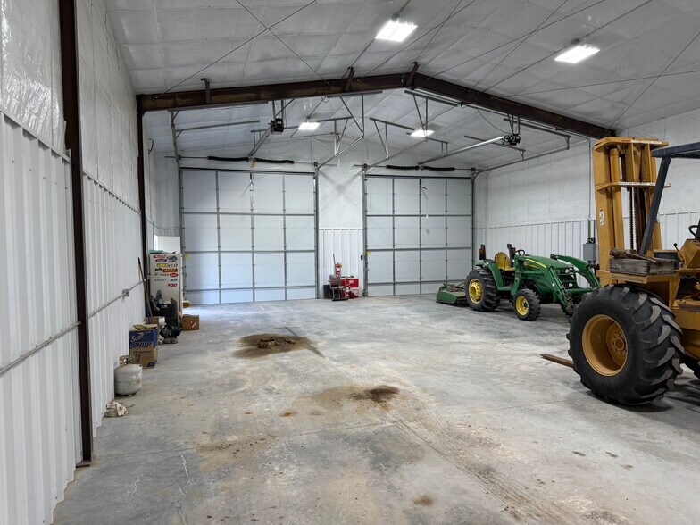 More Photos Of 143 Industrial Cir, Dighton Industrial For Sale