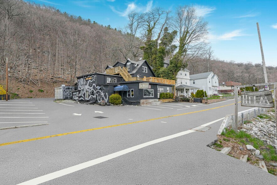 More Photos Of 649 Jersey Ave, Greenwood Lake Apartments For Sale