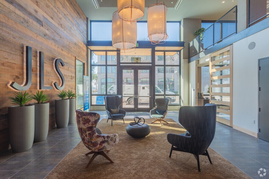 More Photos Of 378 Embarcadero W, Oakland Apartments For Lease