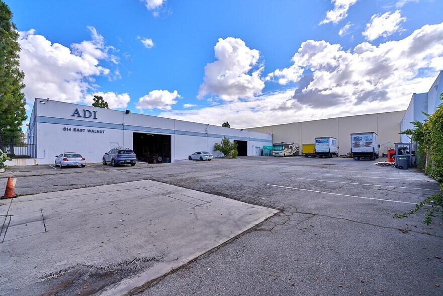 More Photos Of 614 E Walnut St, Carson Warehouse For Sale