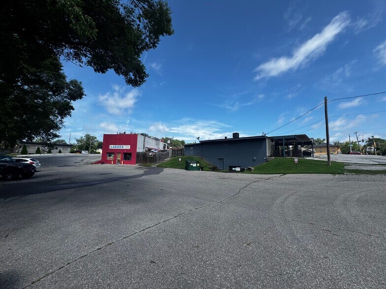 More Photos Of 1306-1320 Grand Ave, West Des Moines Land For Sale