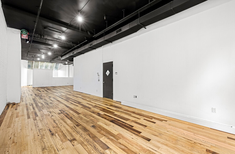 More Photos Of 148 Chambers St, New York Apartments For Lease