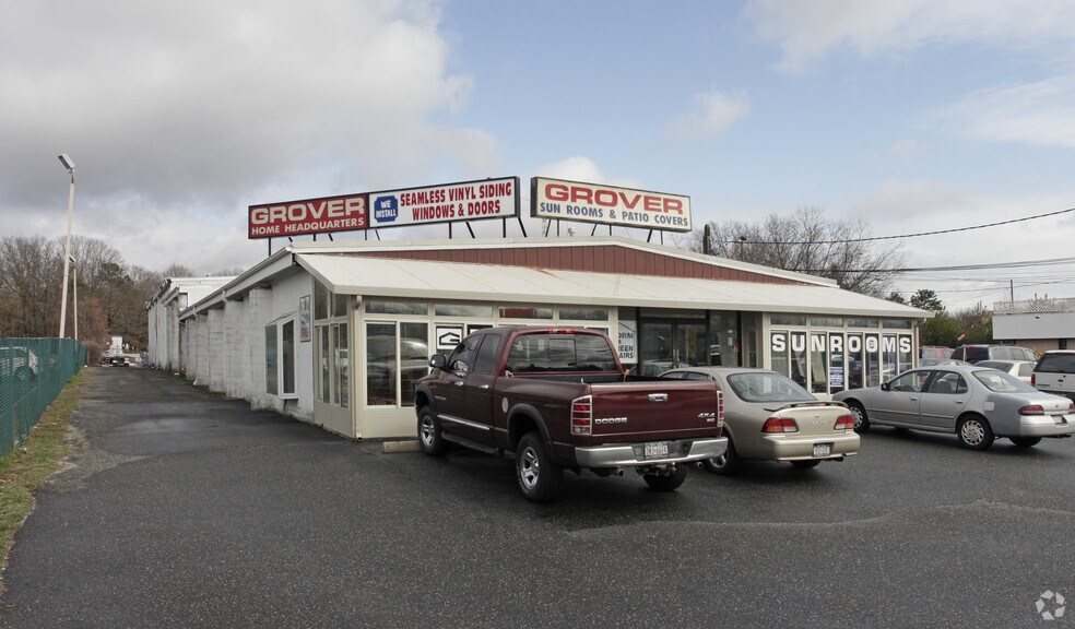 More Photos Of 577 Medford Ave, Patchogue Industrial For Sale