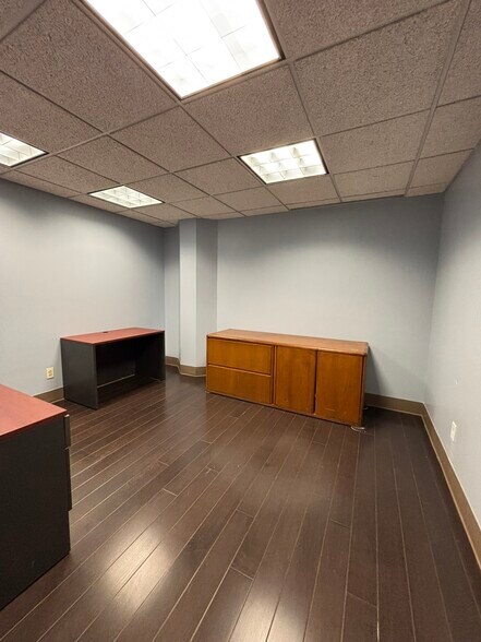 More Photos Of 37 Franklin St, Buffalo Office For Sale