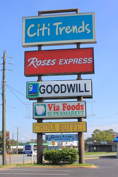 More Photos Of 1509 W Jefferson St, Quincy Unknown For Lease