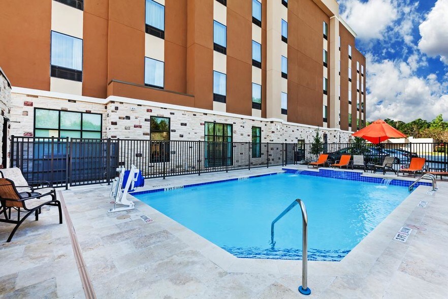 More Photos Of 19108 Moon Trail Dr, Humble Hotel For Sale