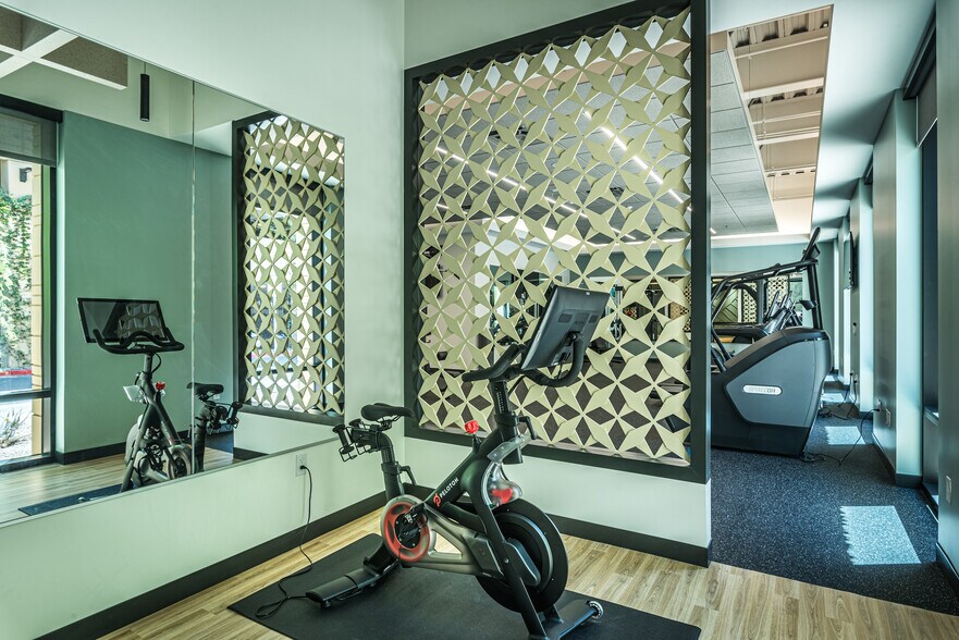 More Photos Of 8605 E Raintree Dr, Scottsdale Office For Lease