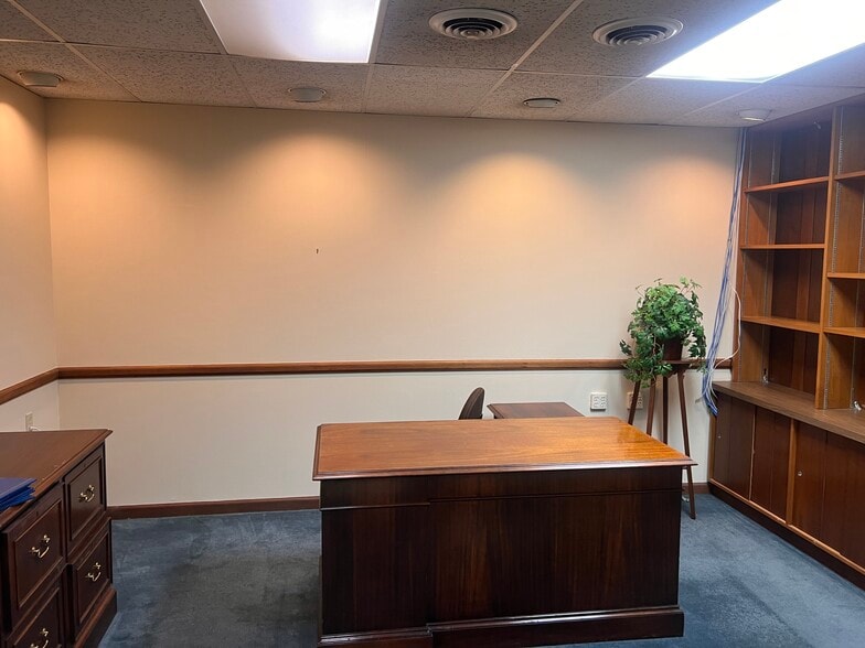 More Photos Of 309 N Main St, Salisbury Office Residential For Sale