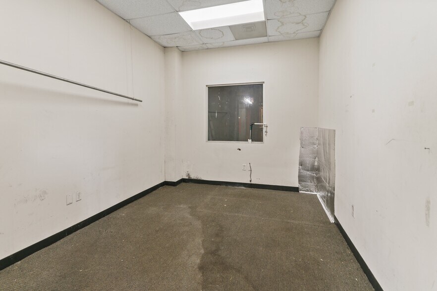 More Photos Of 1410-1412 Elwood St, Los Angeles Warehouse For Sale
