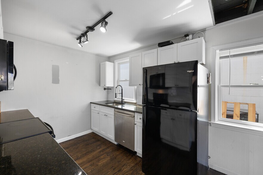 More Photos Of 22 Leonard St, Norwalk Storefront Retail Office For Sale
