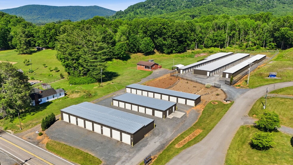 Primary Photo Of 1139/1143 Old Hwy 16 hwy, Jefferson Self Storage For Sale