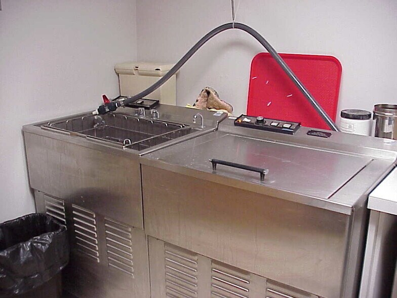 More Photos Of 110 Chesley Dr, Media Office For Sale