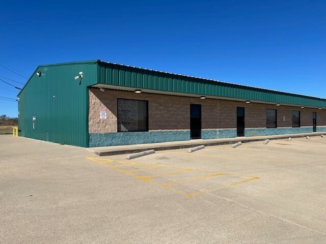 More Photos Of 5920 S General Bruce Dr, Temple Warehouse For Lease