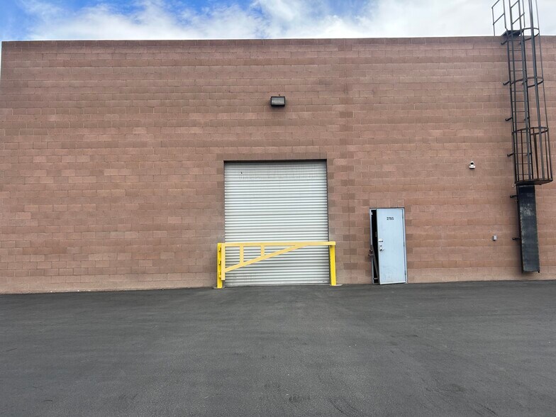 More Photos Of 2785 N Lamb Blvd, Las Vegas Warehouse For Sale