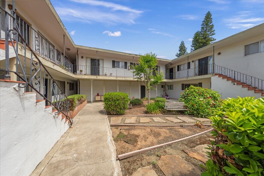 More Photos Of 121 N 8th St, San Jose Apartments For Sale