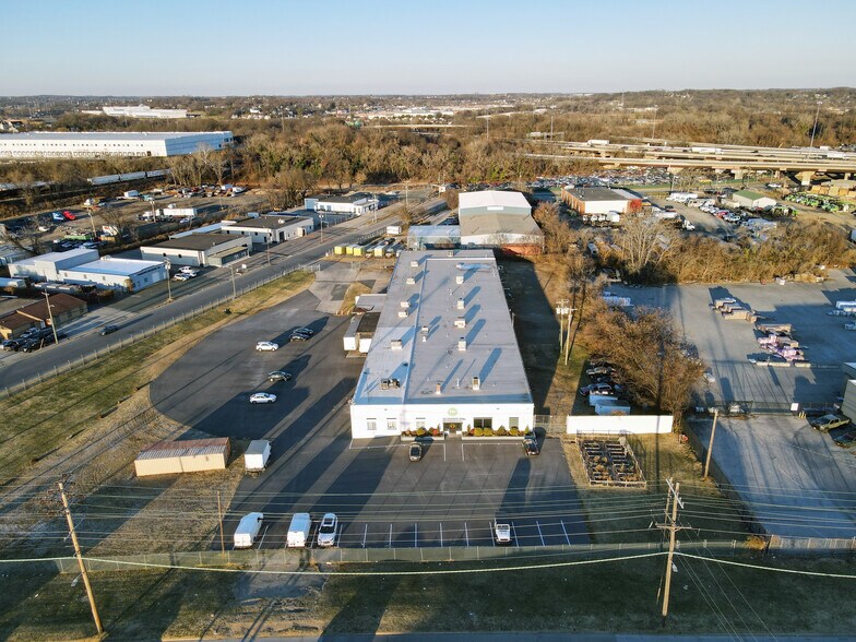 More Photos Of 601 N North Point Rd, Baltimore Warehouse For Lease