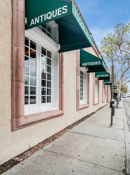 More Photos Of 8435 Melrose Ave, West Hollywood Storefront For Sale