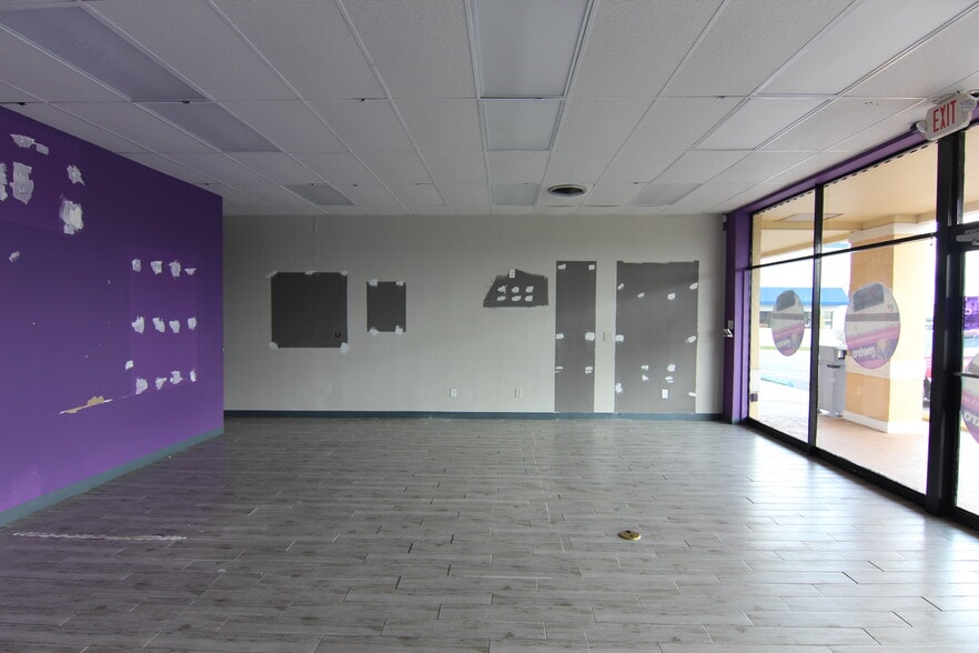 More Photos Of 5114-5134 Us Highway 19, New Port Richey Unknown For Lease