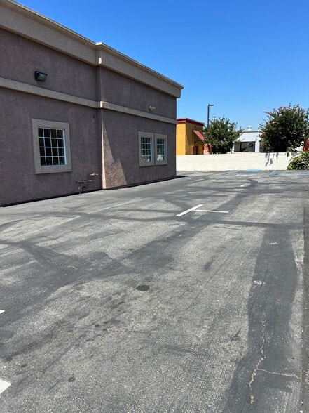 More Photos Of 11747 South St, Artesia Medical For Lease