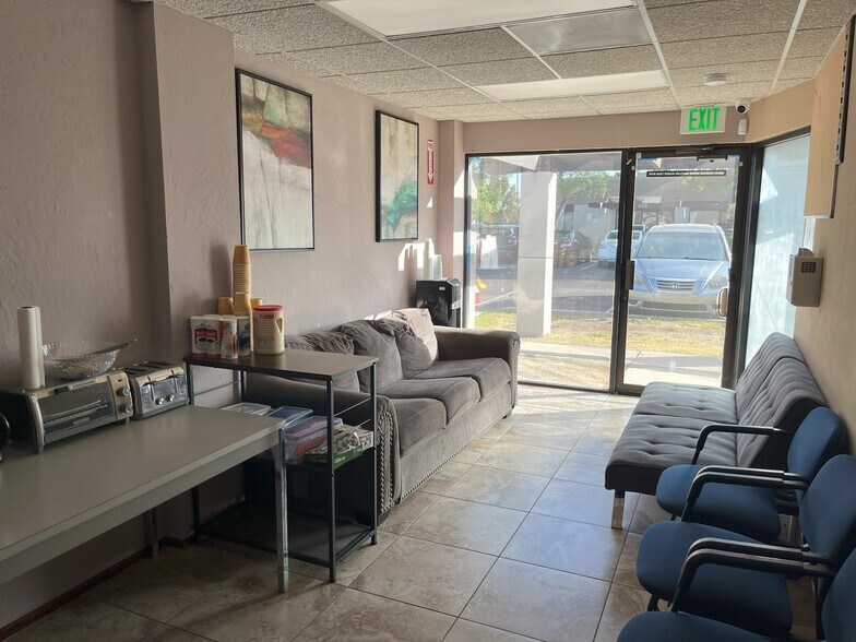 More Photos Of 410 E Southern Ave, Tempe Medical For Sale