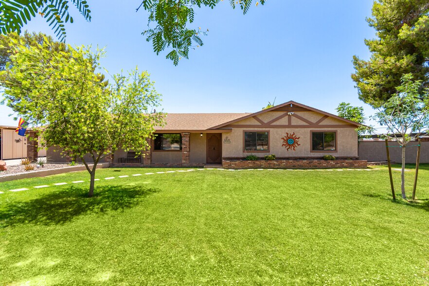 More Photos Of 3545 W Yorkshire Dr, Glendale Specialty For Sale